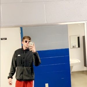 Meet your Posher, Dylan